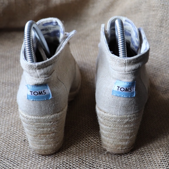 Toms Burlap like Wedge Booties - Picture 6 of 7
